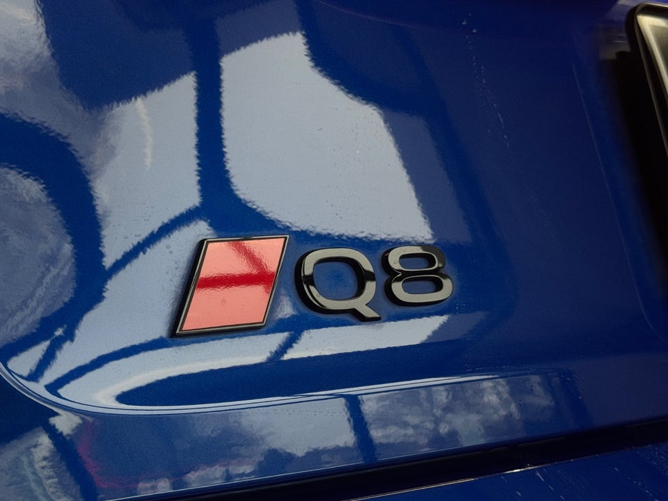 Audi Q8 e-tron 55 S-line quattro 5d