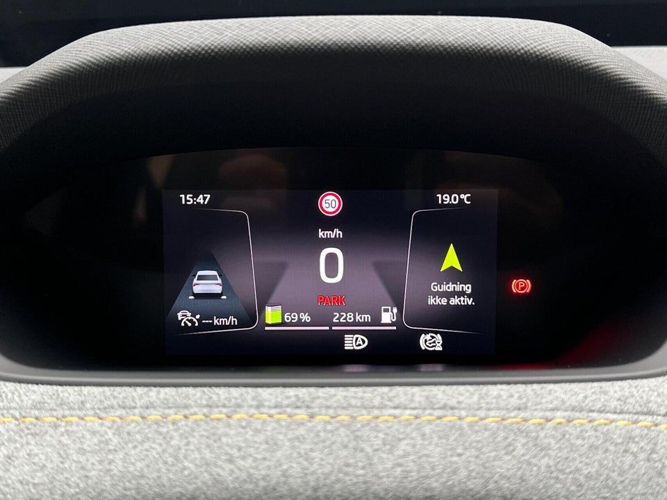 Skoda Enyaq 80 iV Plus 5d