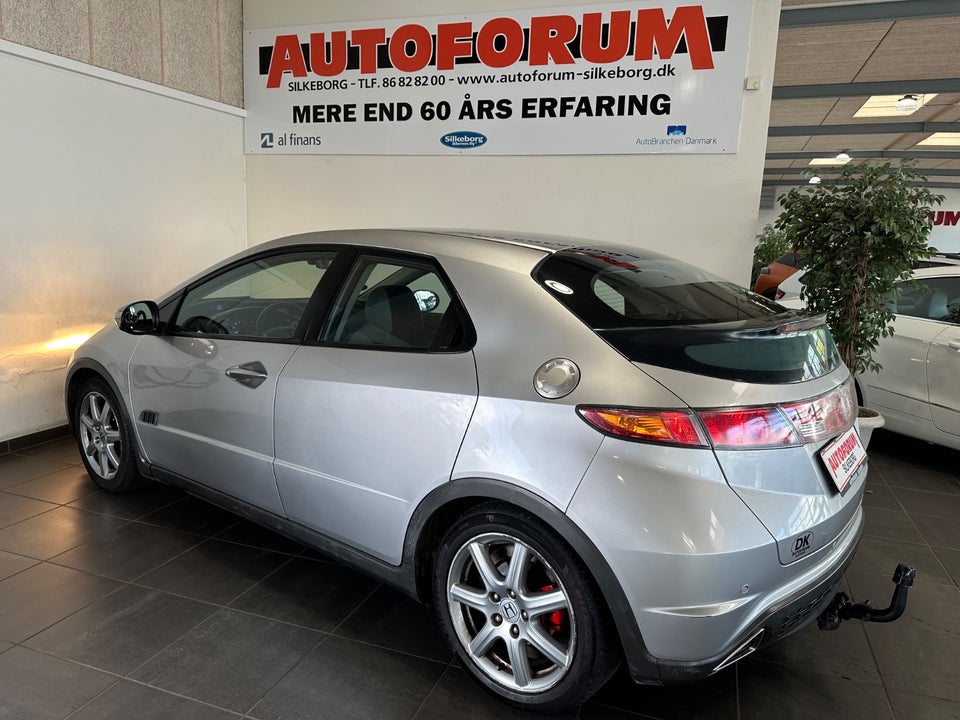 Honda Civic 1,8 Sport 5d
