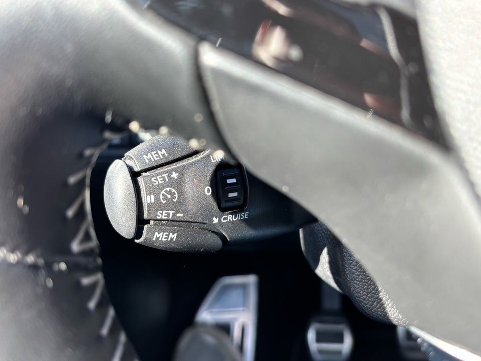 Peugeot 308 1,6 BlueHDi 120 Allure Sky SW EAT6 5d