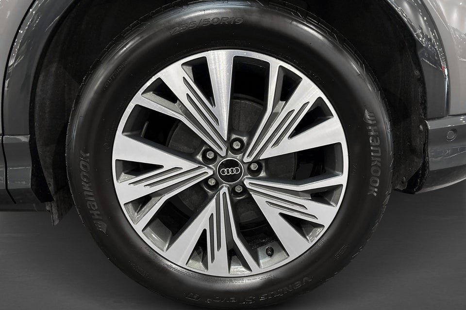 Audi Q4 e-tron 45 Progress 5d