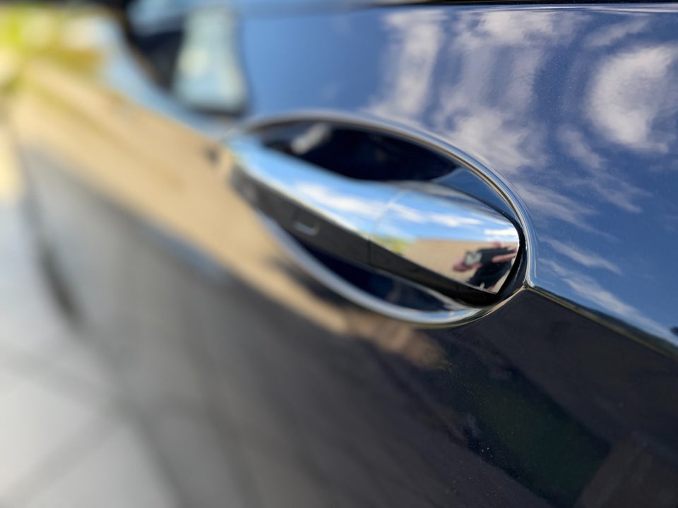Mercedes E300 de 2,0 AMG Line stc. aut. 4Matic 5d