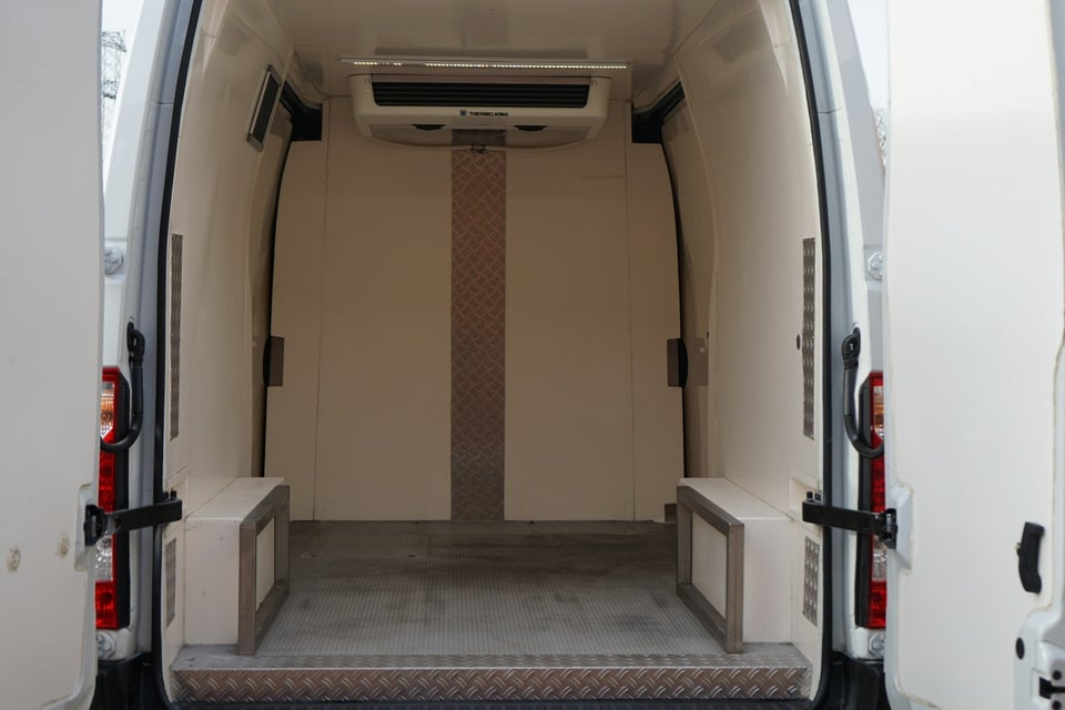 Renault Master III T35 2,3 dCi 150 L2H2 Kølevogn aut.