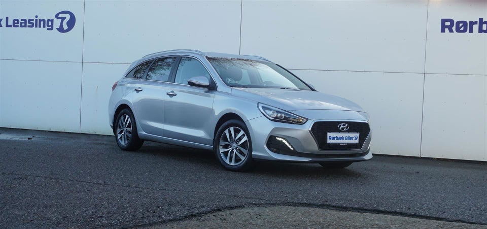 Hyundai i30 1,6 CRDi 136 Premium stc. DCT 5d