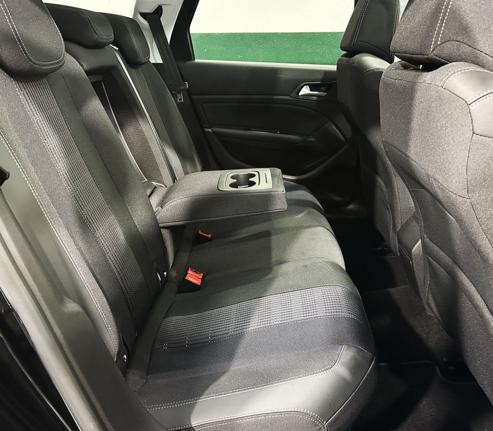 Peugeot 308 1,5 BlueHDi 130 Allure Sky SW 5d