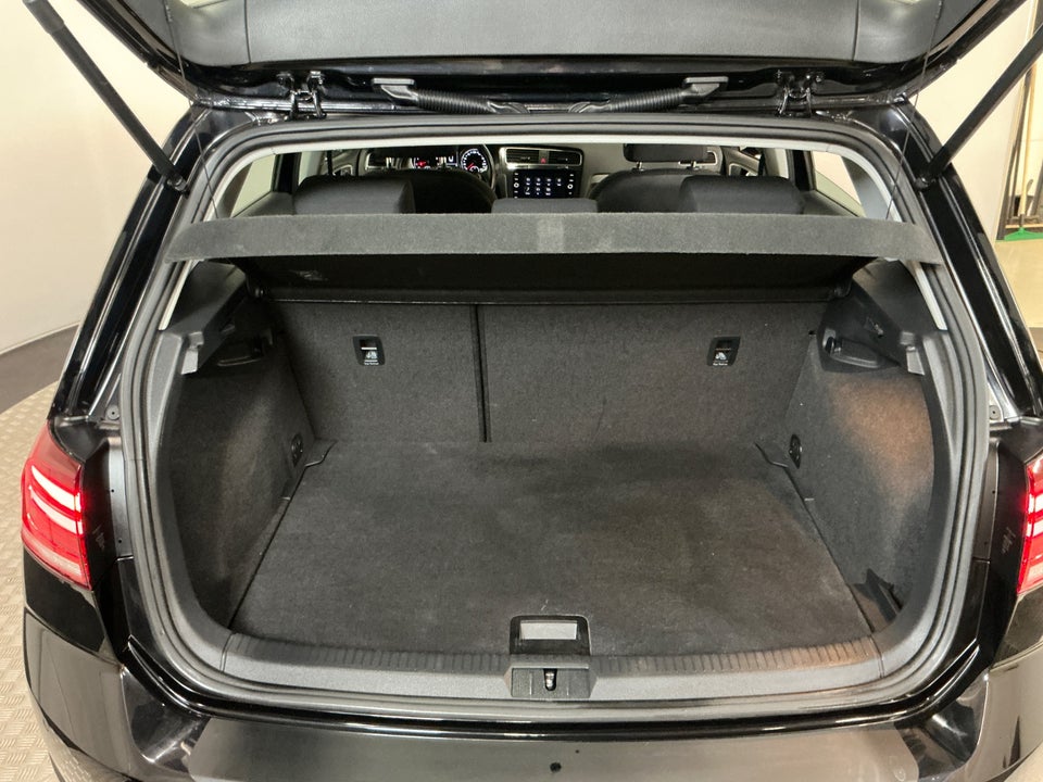 VW Golf VII 1,0 TSi 85 Trendline 5d