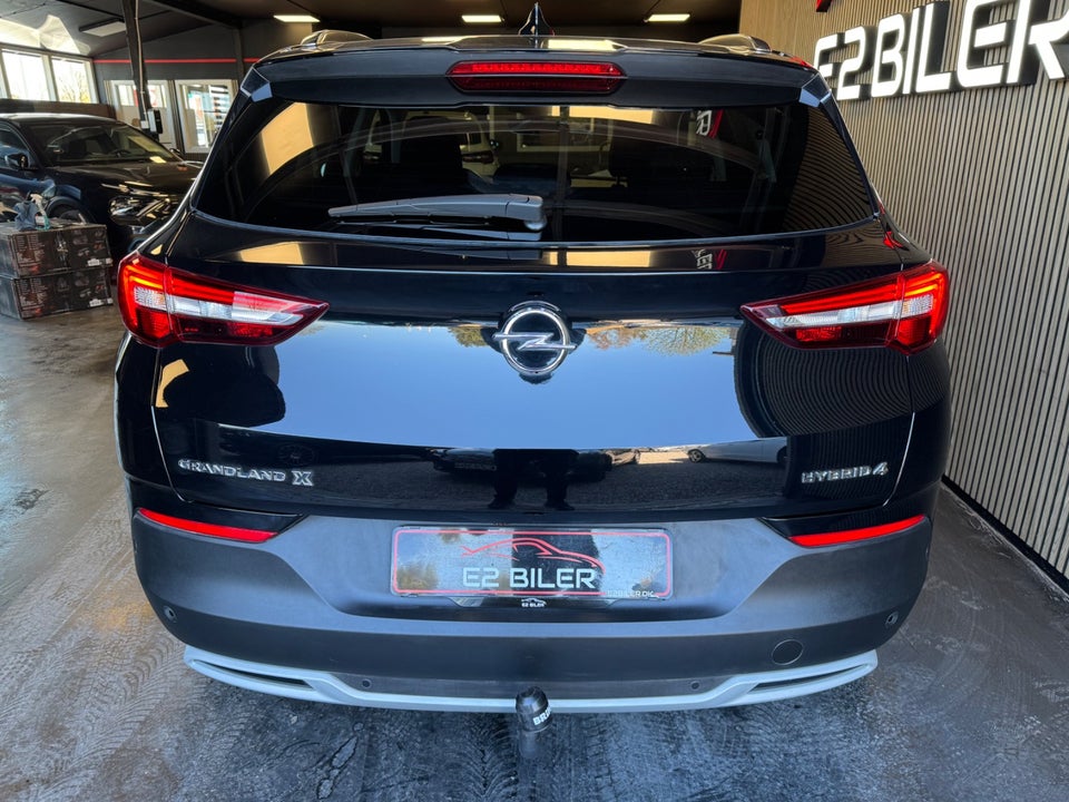 Opel Grandland X 1,6 Hybrid4 Ultimate aut. 5d