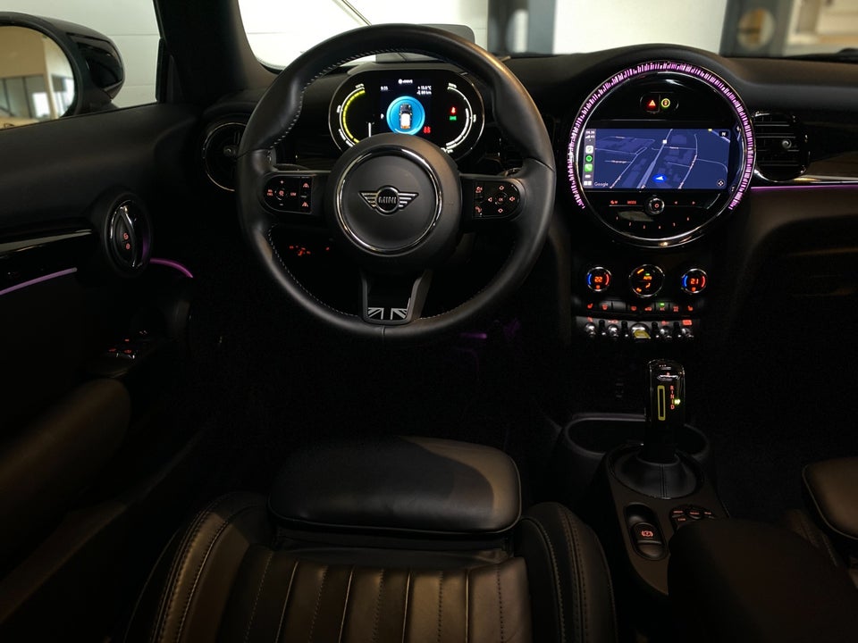 MINI Cooper SE Maximise 3d