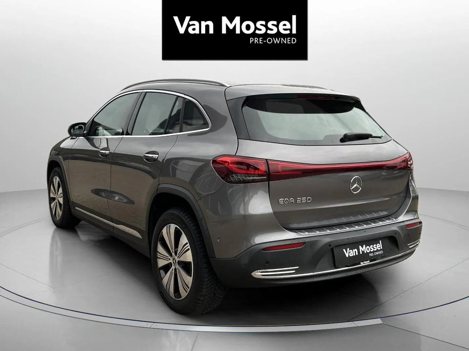 Mercedes EQA250 Progressive 5d