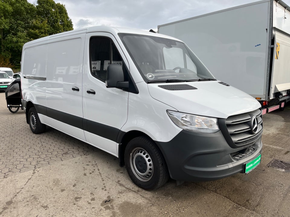 Mercedes Sprinter 215 2,0 CDi A1 Kassevogn aut. FWD