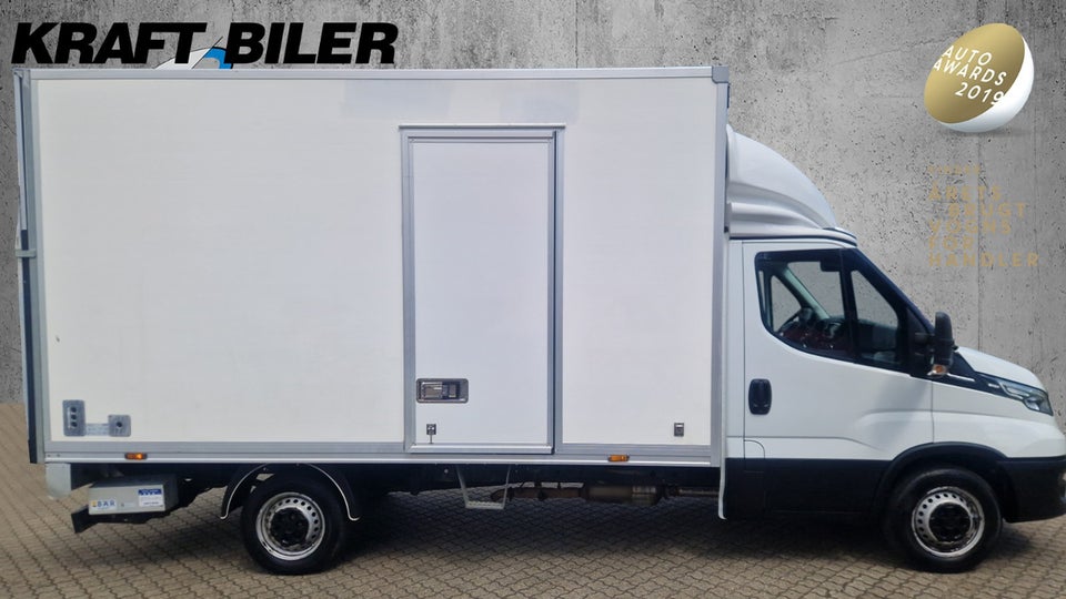Iveco Daily 3,0 35S18 Box m/lift AG8 2d