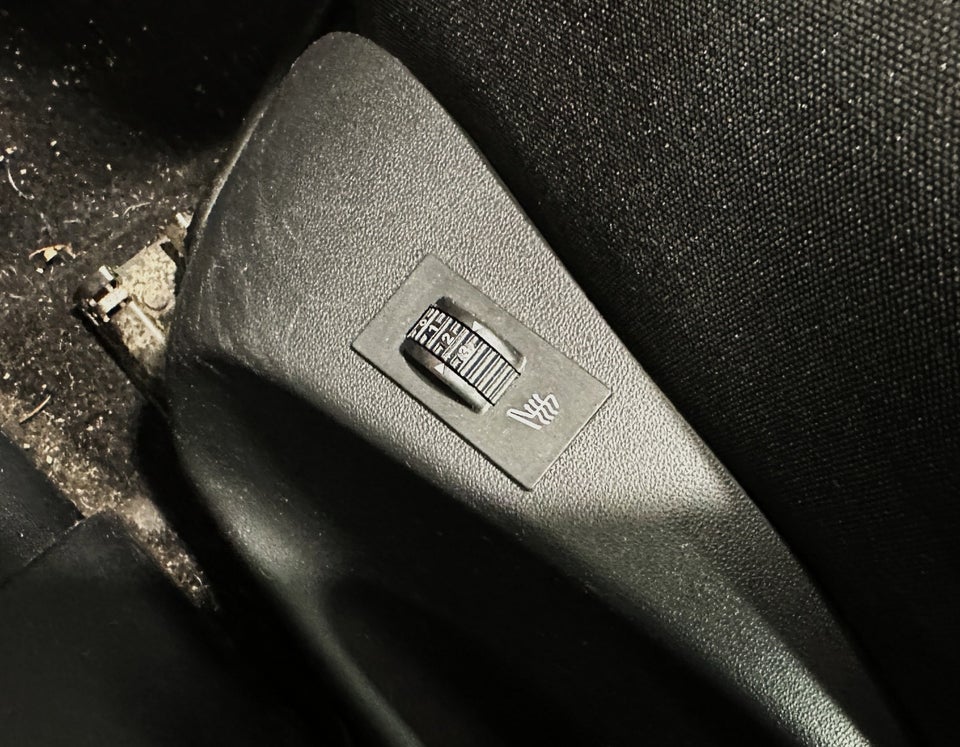 Peugeot 208 1,2 VTi Access 5d