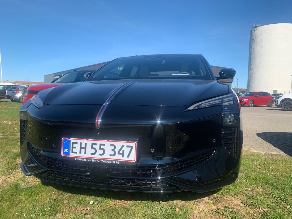 Hongqi EH7 111 Exclusive 4d