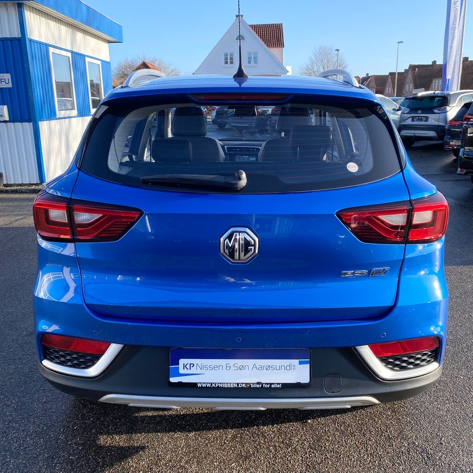MG ZS EV Luxury 5d