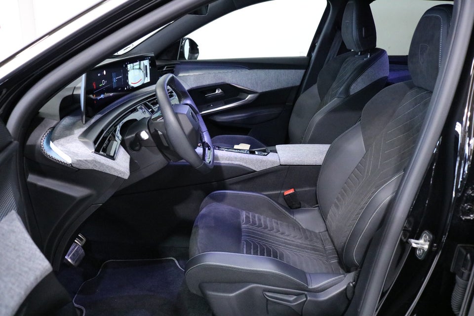 Peugeot e-5008 77 GT Pack 7prs 5d