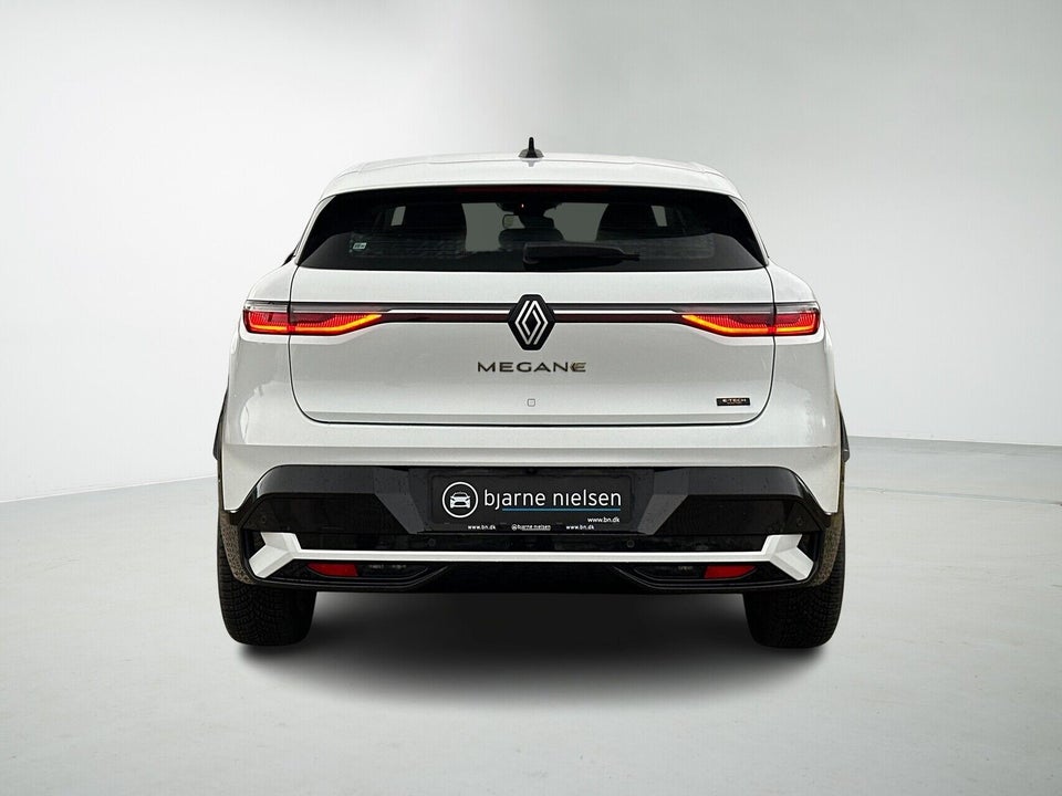 Renault Megane E-Tech 40 Equilibre 5d