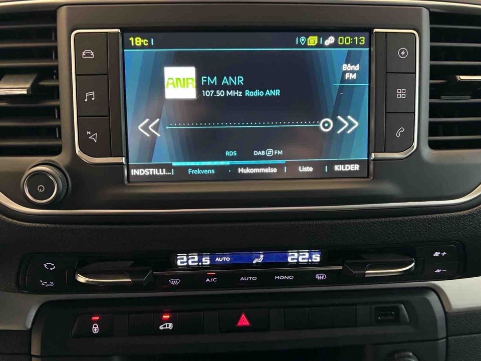 Peugeot e-Expert 75 L3 Plus Van