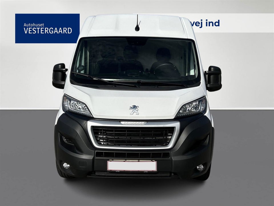 Peugeot Boxer 435 2,2 BlueHDi 165 L2H2 Premium