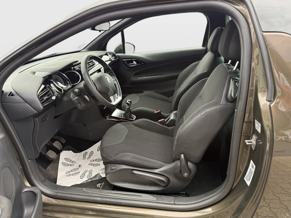 Citroën DS3 1,6 e-HDi 90 Style 3d