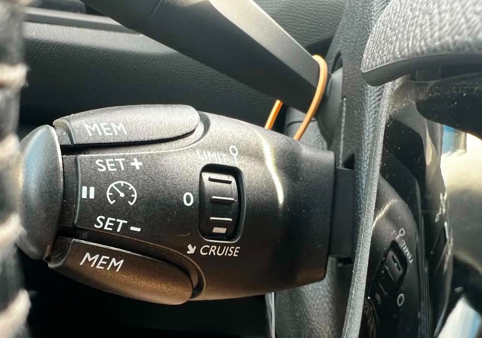 Peugeot 308 1,2 PureTech 130 Selection Sky SW 5d