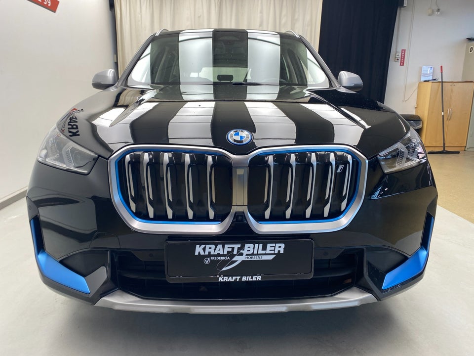 BMW iX1 xDrive30 X-Line 5d