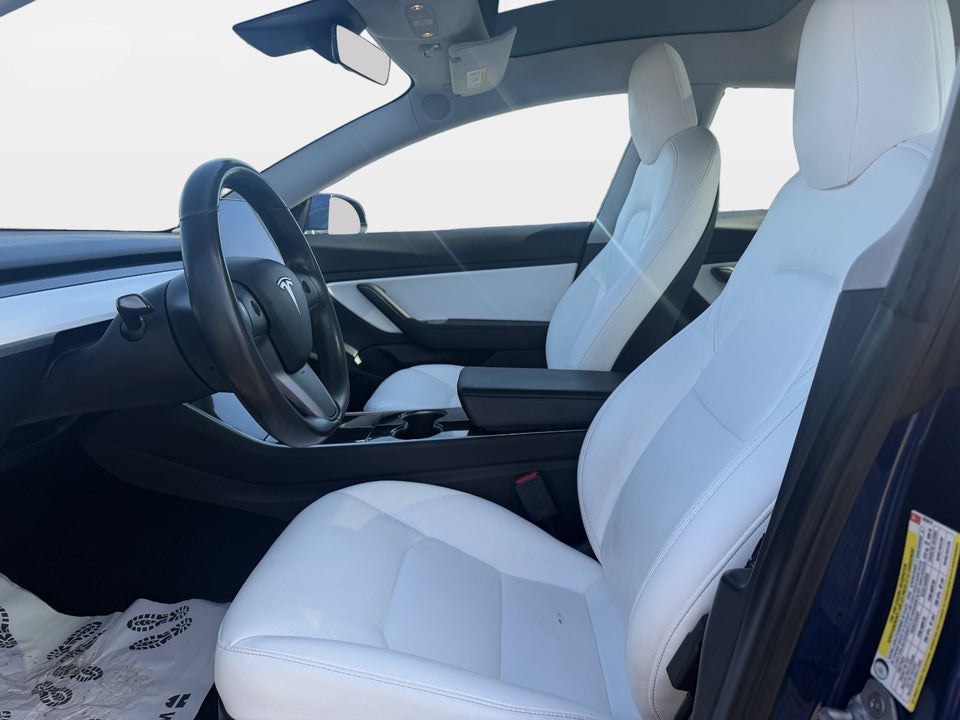 Tesla Model 3 Long Range AWD 4d