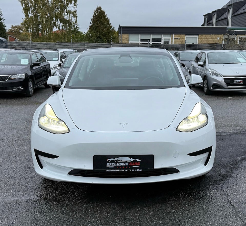 Tesla Model 3 Long Range AWD 4d