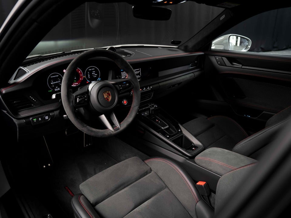 Porsche 911 Carrera 4 GTS 3,6 Coupé PDK 2d