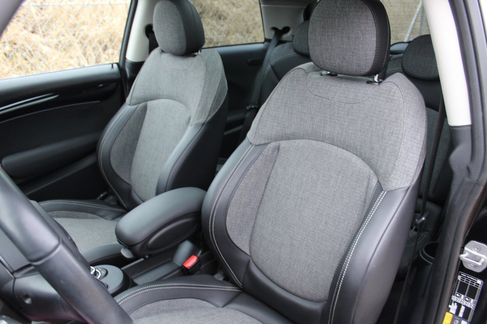 MINI Cooper SE Edition Premium Plus 3d