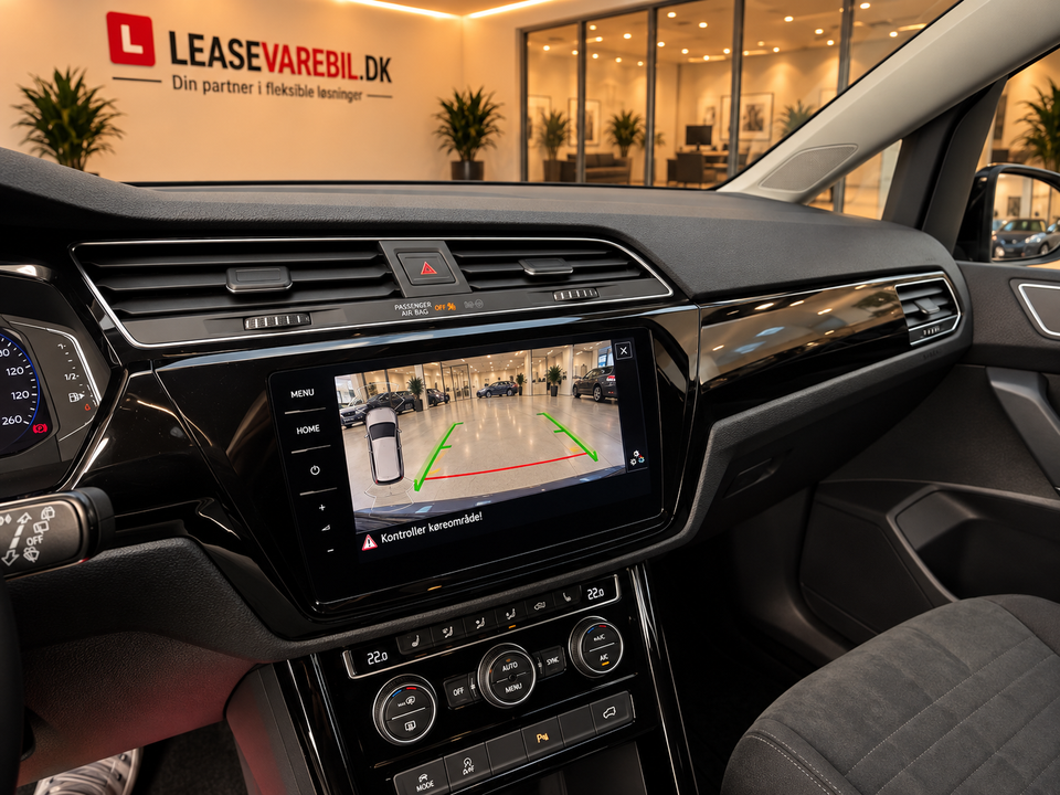 VW Touran 2,0 TDi 150 Highline DSG Van 5d