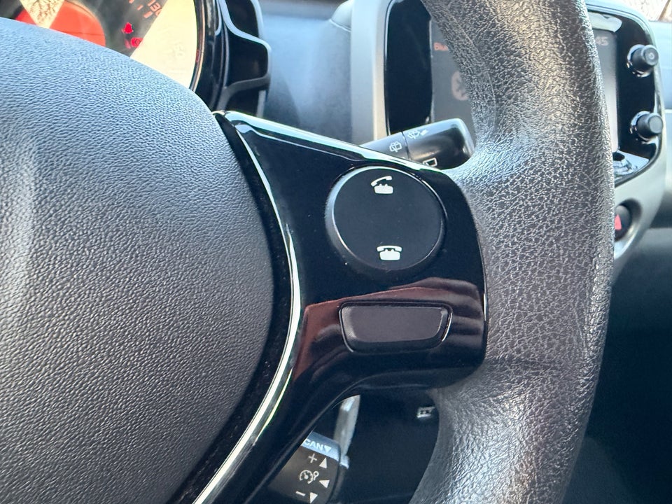 Citroën C1 1,2 PureTech Feel 5d