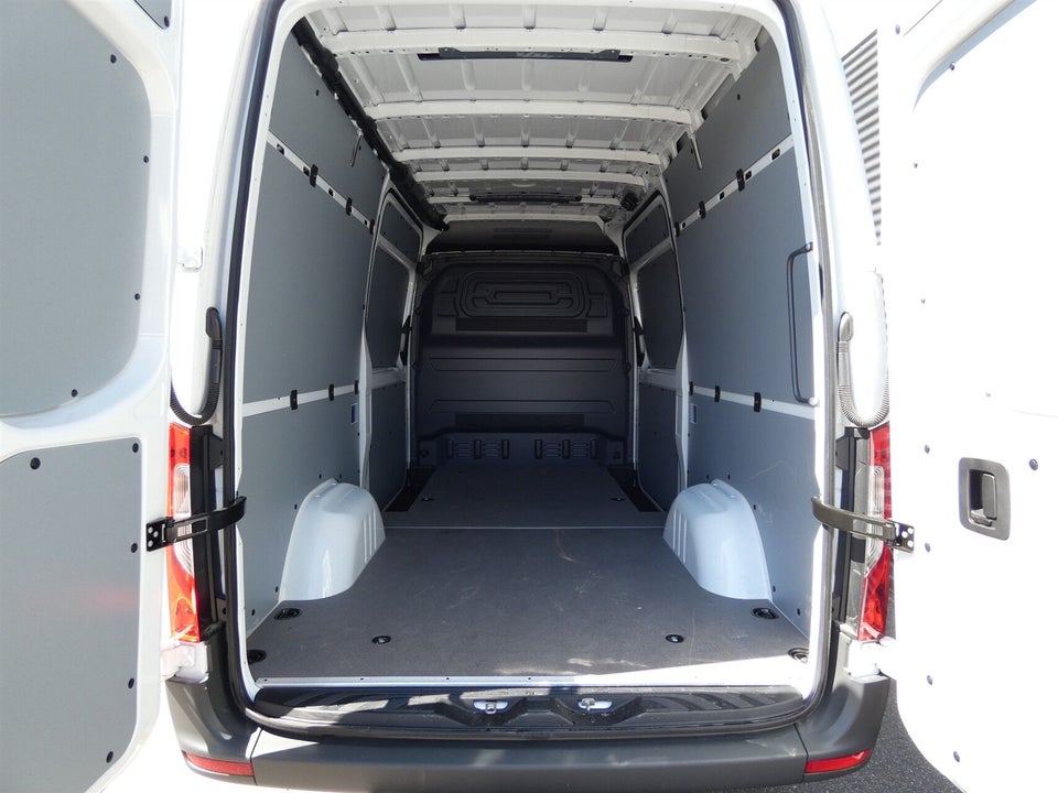 Mercedes Sprinter 317 2,0 CDi A2 Kassevogn PRO aut. RWD