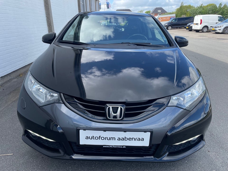 Honda Civic 1,8 i-VTEC Sport 5d
