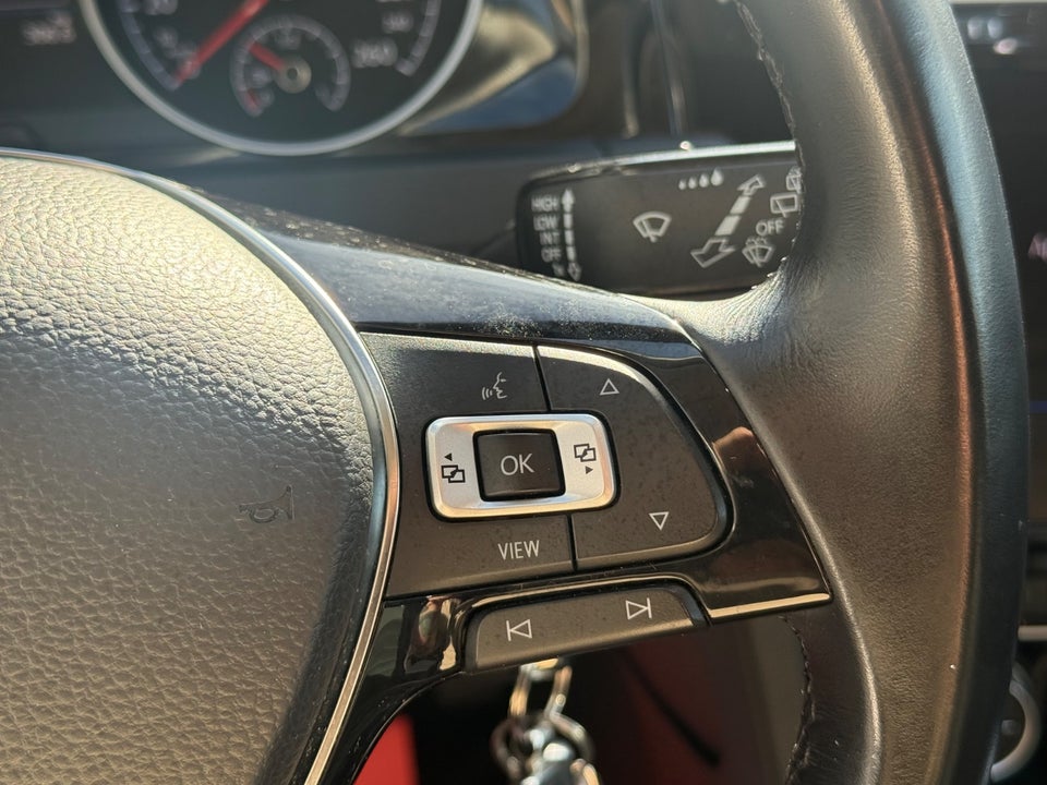 VW Golf VII 1,5 TSi 150 Highline Variant DSG 5d