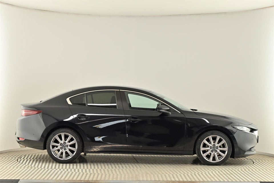 Mazda 3 2,0 SkyActiv-G 122 Cosmo aut. 4d