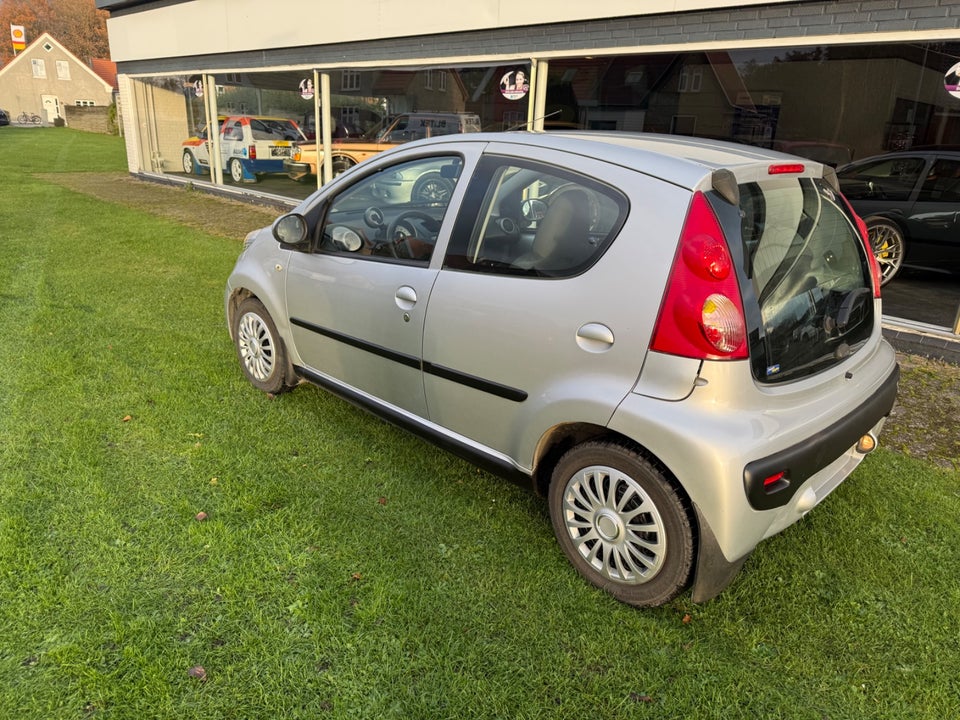 Peugeot 107 1,0 Trendy 5d