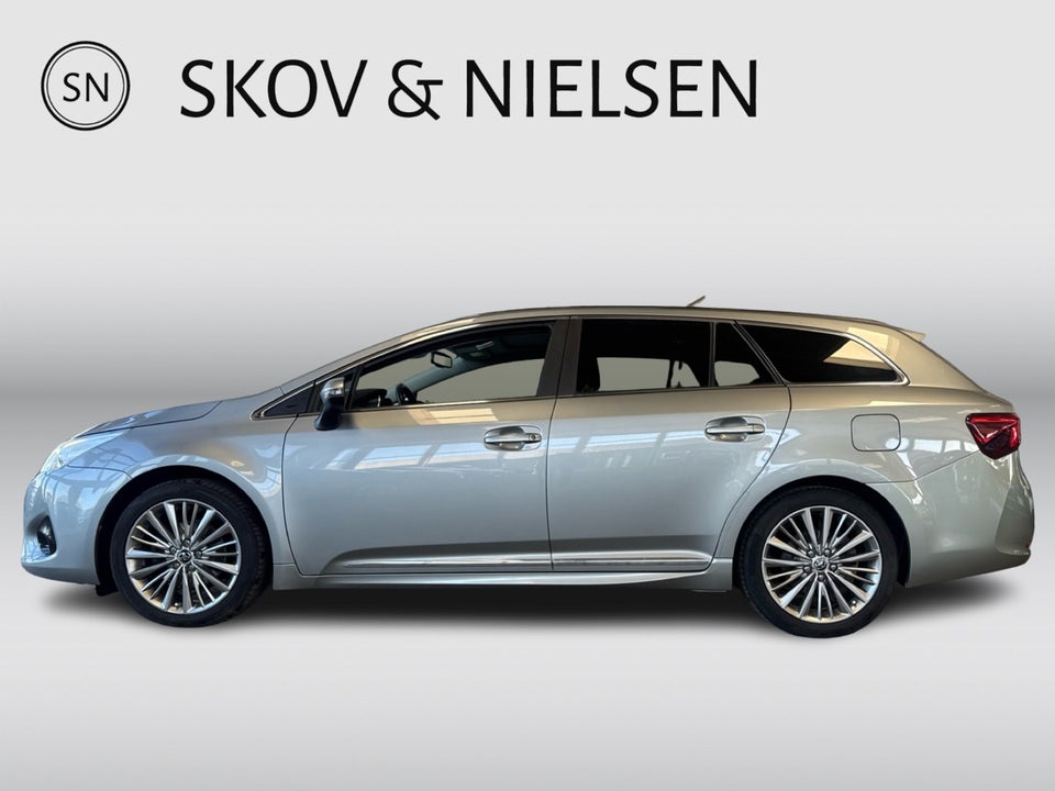 Toyota Avensis 1,8 VVT-i T2 Premium Touring Sports 5d