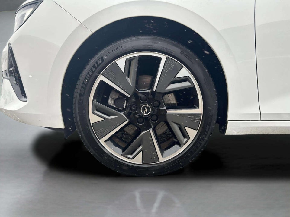 Opel Astra-e 54 GS 5d