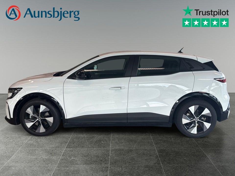 Renault Megane E-Tech 40 Equilibre 5d