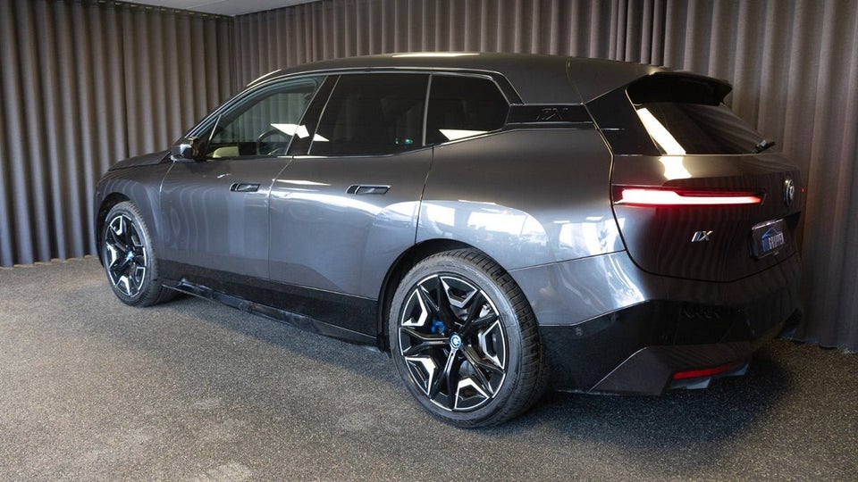 BMW iX xDrive40 Sport 5d