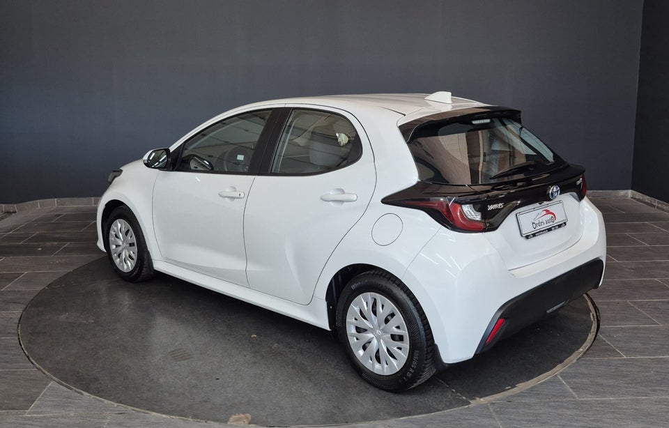 Toyota Yaris 1,5 Hybrid H3 e-CVT 5d