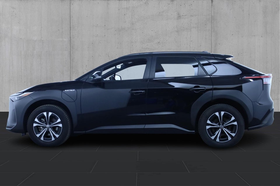 Toyota bZ4X Active 5d