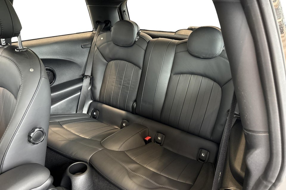 MINI Cooper SE Yours Trim 3d