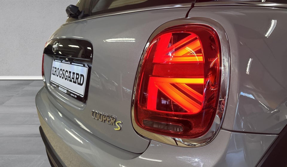 MINI Cooper SE Camden Edition 3d