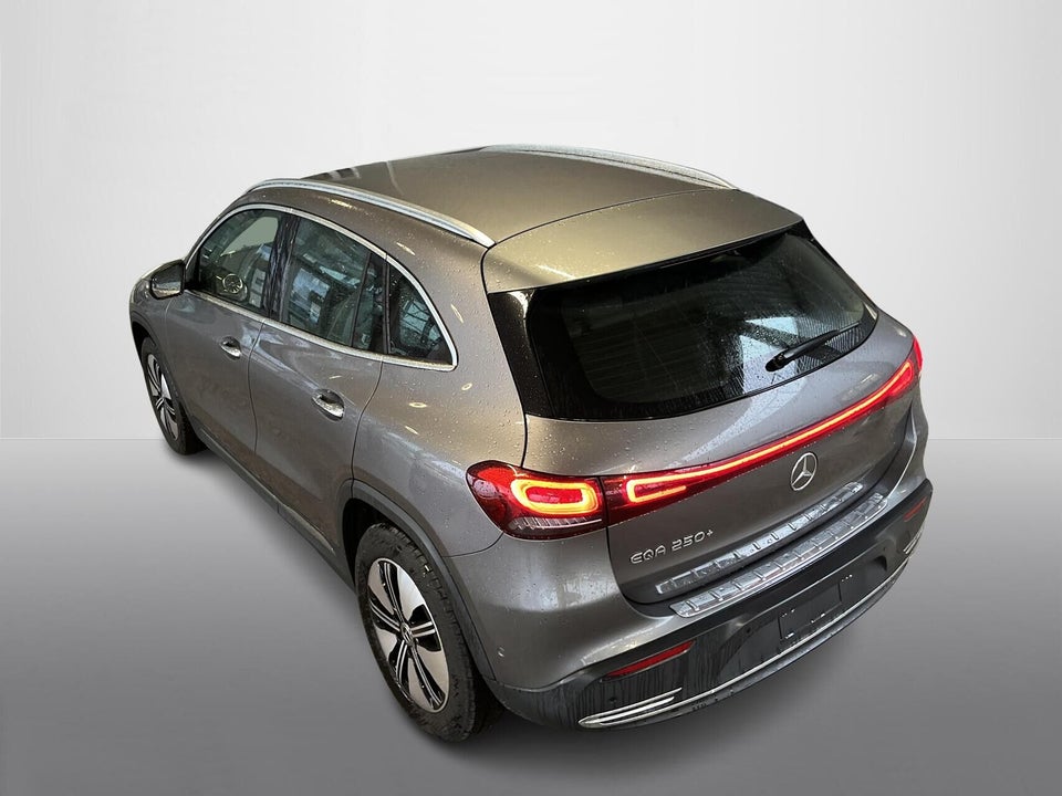 Mercedes EQA250+ Electric Art 5d