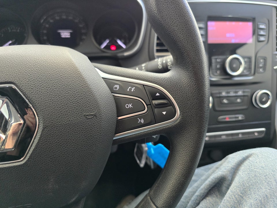 Renault Megane IV 1,2 TCe 100 Life 5d