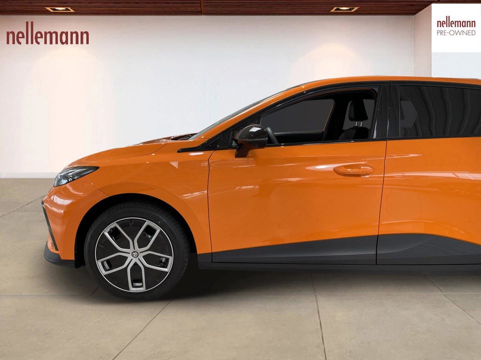 MG 4 77 Trophy Extended Range 5d