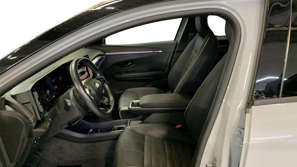 Renault Megane E-Tech 60 Iconic 5d