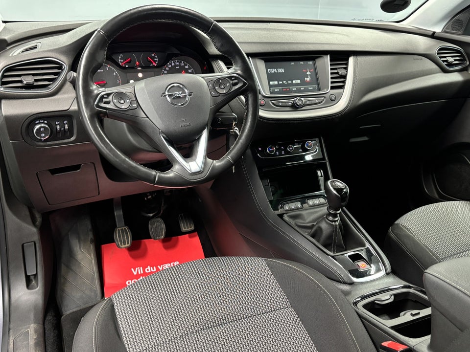Opel Grandland X 1,5 CDTi 130 Enjoy 5d