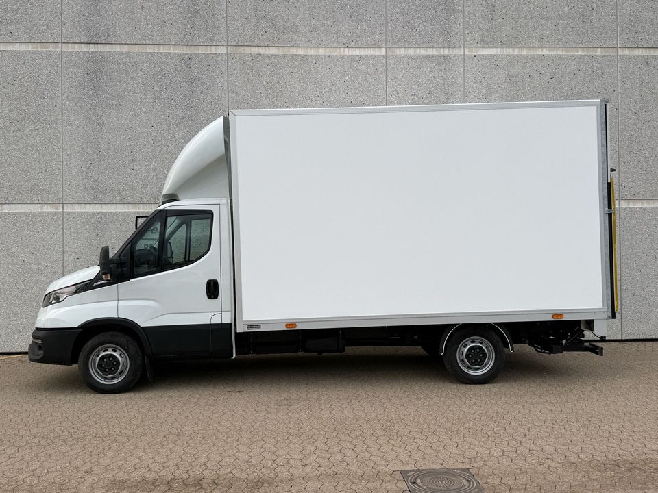 Iveco Daily 3,0 35S18 4100mm Alukasse m/lift AG8